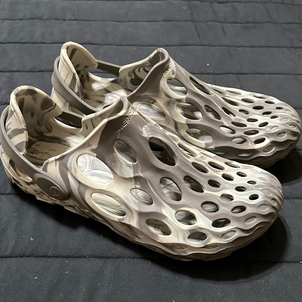 Merrill HydroMoc size 10